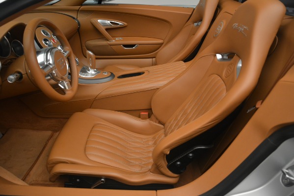 Used 2010 Bugatti Veyron 16.4 Grand Sport for sale $1,900,000 at Alfa Romeo of Greenwich in Greenwich CT 06830 24
