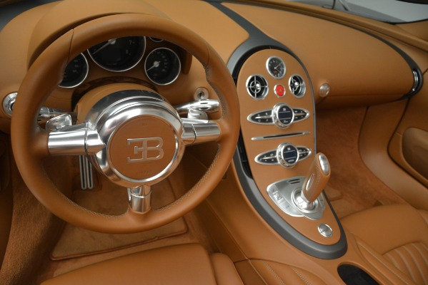 Used 2010 Bugatti Veyron 16.4 Grand Sport for sale $1,900,000 at Alfa Romeo of Greenwich in Greenwich CT 06830 28