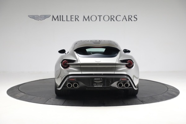 Used 2019 Aston Martin Vanquish Zagato Shooting Brake for sale $699,900 at Alfa Romeo of Greenwich in Greenwich CT 06830 5