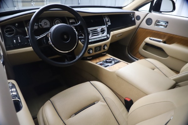 Used 2015 Rolls-Royce Wraith for sale Sold at Alfa Romeo of Greenwich in Greenwich CT 06830 19