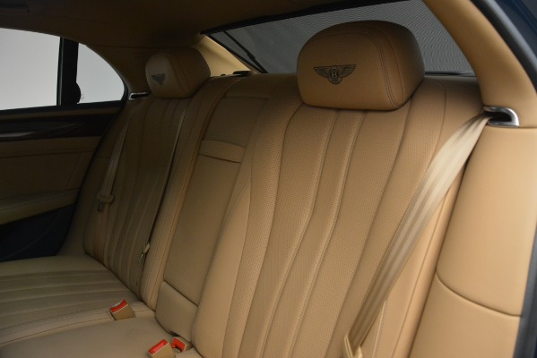 Used 2016 Bentley Flying Spur V8 for sale $93,900 at Alfa Romeo of Greenwich in Greenwich CT 06830 23