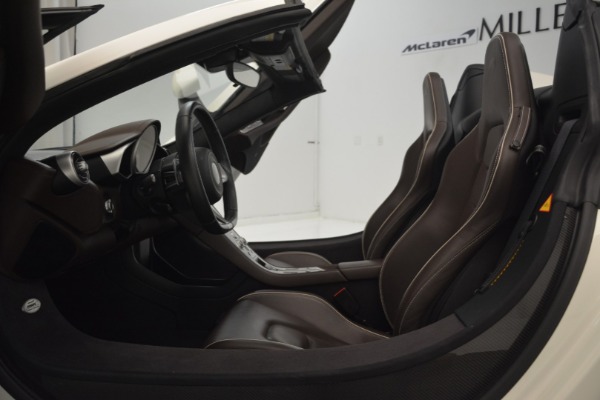 Used 2015 McLaren 650S Spider for sale Sold at Alfa Romeo of Greenwich in Greenwich CT 06830 21