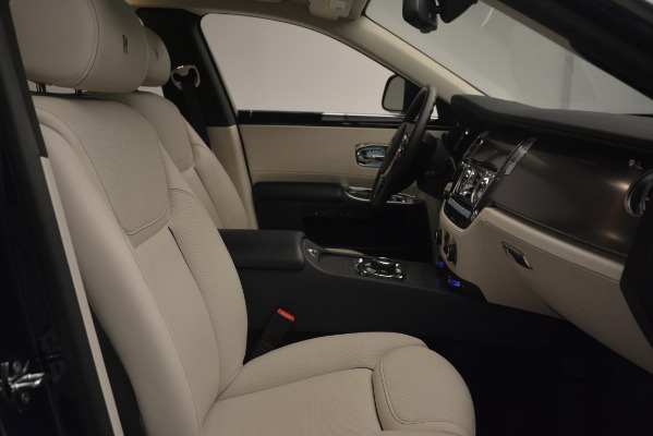 Used 2016 Rolls-Royce Ghost for sale Sold at Alfa Romeo of Greenwich in Greenwich CT 06830 13