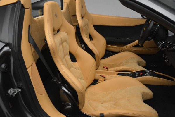 Used 2013 Ferrari 458 Spider for sale Sold at Alfa Romeo of Greenwich in Greenwich CT 06830 22