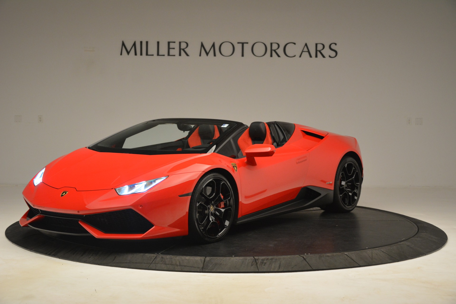 Used 2017 Lamborghini Huracan LP 610-4 Spyder for sale Sold at Alfa Romeo of Greenwich in Greenwich CT 06830 1