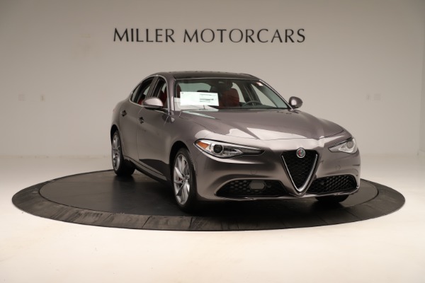 New 2019 Alfa Romeo Giulia Q4 for sale Sold at Alfa Romeo of Greenwich in Greenwich CT 06830 12