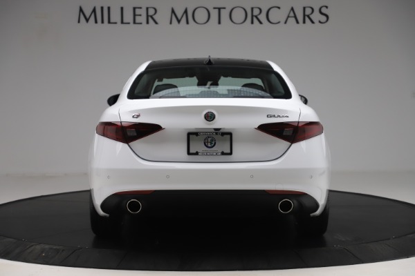 New 2019 Alfa Romeo Giulia Q4 for sale Sold at Alfa Romeo of Greenwich in Greenwich CT 06830 6