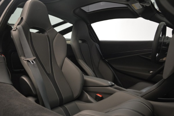 Used 2018 McLaren 720S for sale Sold at Alfa Romeo of Greenwich in Greenwich CT 06830 19