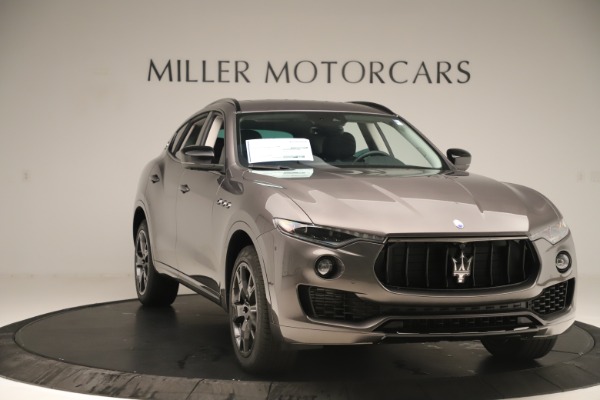 New 2019 Maserati Levante Q4 Nerissimo for sale Sold at Alfa Romeo of Greenwich in Greenwich CT 06830 11