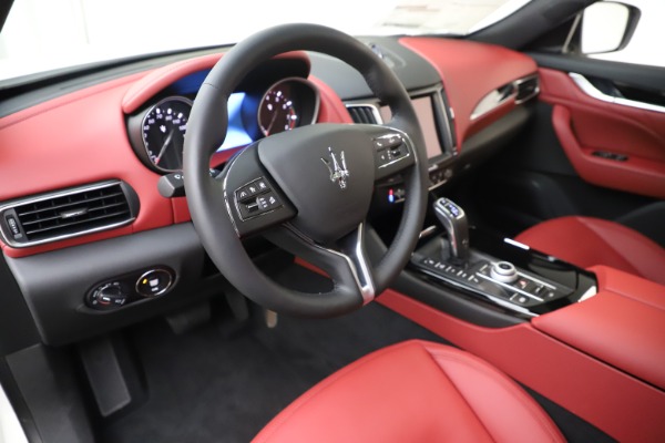 New 2019 Maserati Levante Q4 for sale Sold at Alfa Romeo of Greenwich in Greenwich CT 06830 13