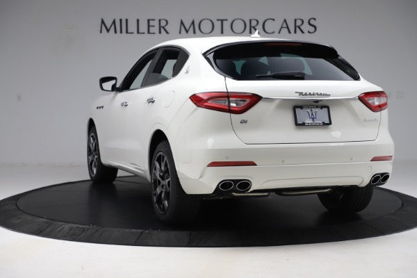 New 2019 Maserati Levante Q4 for sale Sold at Alfa Romeo of Greenwich in Greenwich CT 06830 5