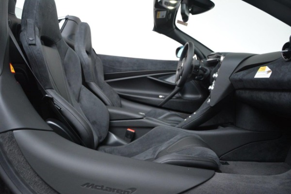 Used 0 for sale Sold at Alfa Romeo of Greenwich in Greenwich CT 06830 26