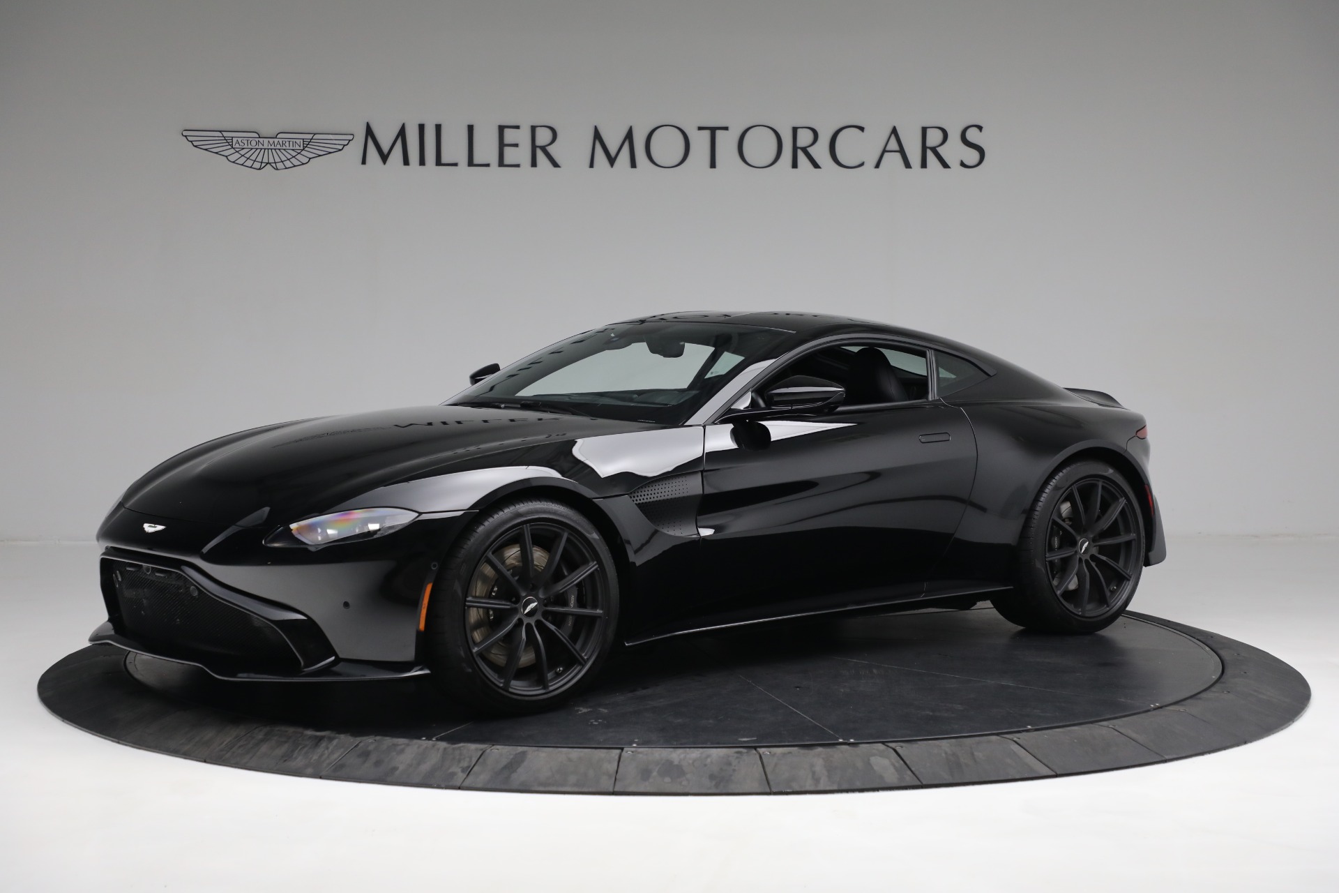 Used 2019 Aston Martin Vantage for sale Sold at Alfa Romeo of Greenwich in Greenwich CT 06830 1