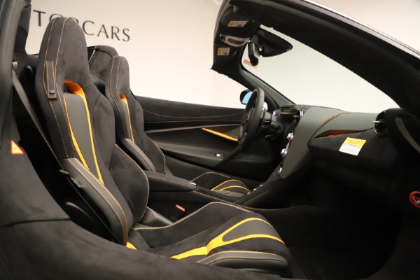 Used 2020 McLaren 720S Spider Performance for sale Sold at Alfa Romeo of Greenwich in Greenwich CT 06830 25