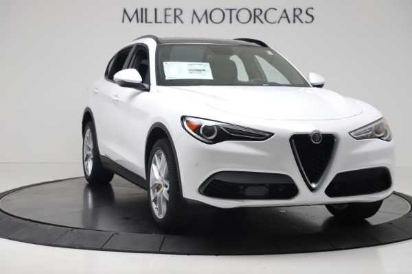 New 2019 Alfa Romeo Stelvio Ti Sport Q4 for sale Sold at Alfa Romeo of Greenwich in Greenwich CT 06830 11