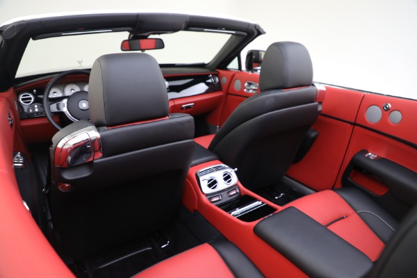Used 2019 Rolls-Royce Dawn for sale $329,895 at Alfa Romeo of Greenwich in Greenwich CT 06830 23