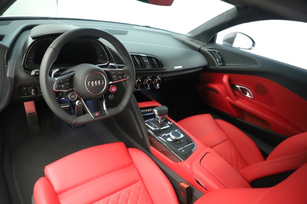 Used 2018 Audi R8 5.2 quattro V10 Plus for sale Sold at Alfa Romeo of Greenwich in Greenwich CT 06830 14