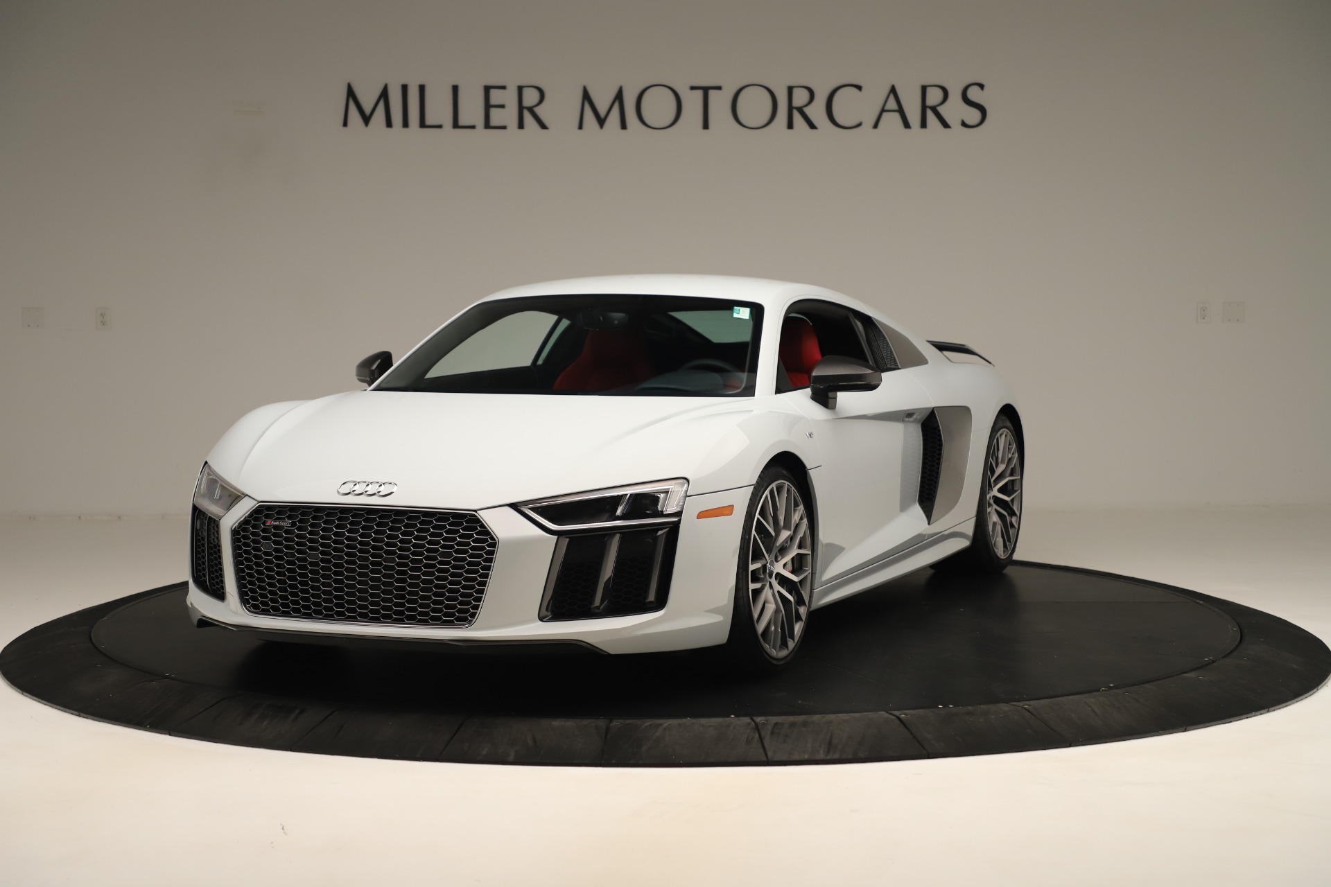 Used 2018 Audi R8 5.2 quattro V10 Plus for sale Sold at Alfa Romeo of Greenwich in Greenwich CT 06830 1