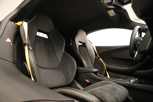 Used 2017 McLaren 570S Coupe for sale $176,900 at Alfa Romeo of Greenwich in Greenwich CT 06830 14