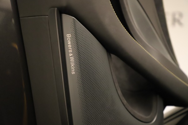 Used 2017 McLaren 570S for sale $156,900 at Alfa Romeo of Greenwich in Greenwich CT 06830 23