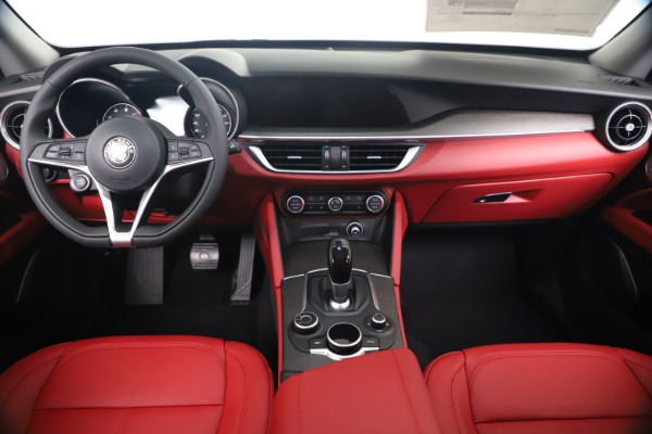 New 2019 Alfa Romeo Stelvio Ti Q4 for sale Sold at Alfa Romeo of Greenwich in Greenwich CT 06830 16