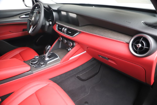 New 2019 Alfa Romeo Stelvio Ti Q4 for sale Sold at Alfa Romeo of Greenwich in Greenwich CT 06830 22