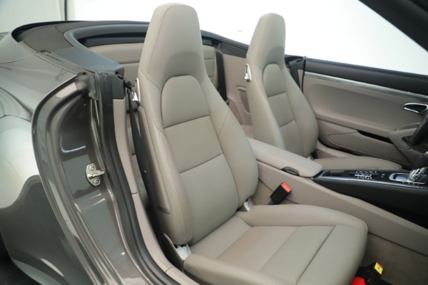 Used 2015 Porsche 911 Carrera 4S for sale Sold at Alfa Romeo of Greenwich in Greenwich CT 06830 25