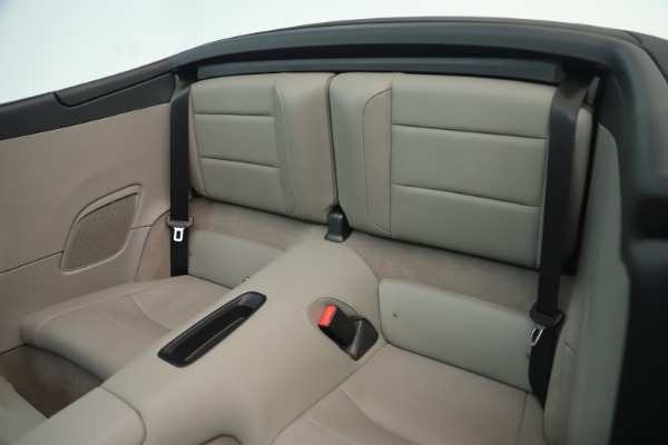 Used 2015 Porsche 911 Carrera 4S for sale Sold at Alfa Romeo of Greenwich in Greenwich CT 06830 26