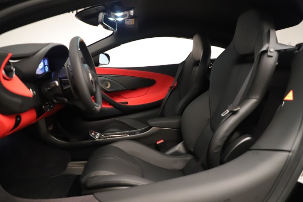 Used 2019 McLaren 600LT Luxury for sale Sold at Alfa Romeo of Greenwich in Greenwich CT 06830 21