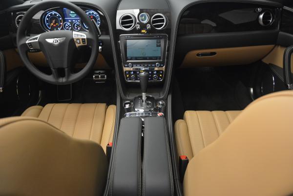 Used 2016 Bentley Flying Spur V8 V8 for sale Sold at Alfa Romeo of Greenwich in Greenwich CT 06830 25