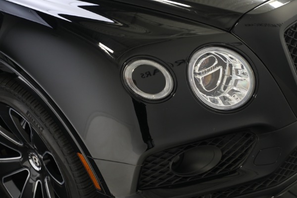 Used 2020 Bentley Bentayga V8 Design Series for sale $145,900 at Alfa Romeo of Greenwich in Greenwich CT 06830 14