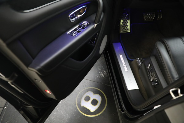 Used 2020 Bentley Bentayga V8 Design Series for sale $145,900 at Alfa Romeo of Greenwich in Greenwich CT 06830 18