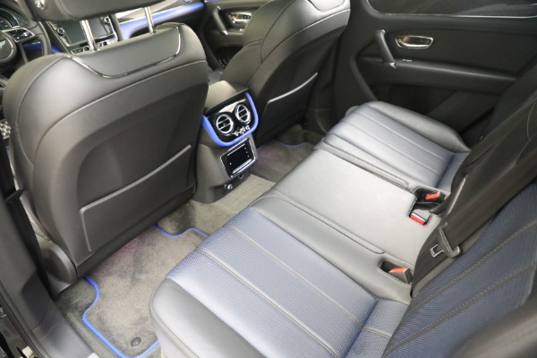 Used 2020 Bentley Bentayga V8 Design Series for sale $145,900 at Alfa Romeo of Greenwich in Greenwich CT 06830 23