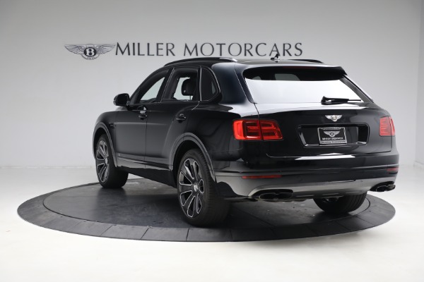 Used 2020 Bentley Bentayga V8 Design Series for sale $145,900 at Alfa Romeo of Greenwich in Greenwich CT 06830 5