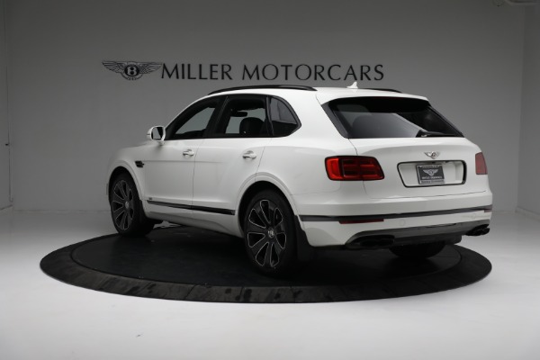 Used 2020 Bentley Bentayga V8 Design Edition for sale $179,900 at Alfa Romeo of Greenwich in Greenwich CT 06830 5