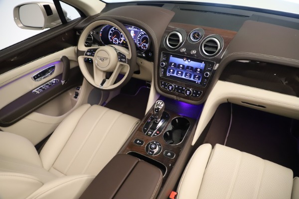 Used 2020 Bentley Bentayga V8 for sale $158,900 at Alfa Romeo of Greenwich in Greenwich CT 06830 23