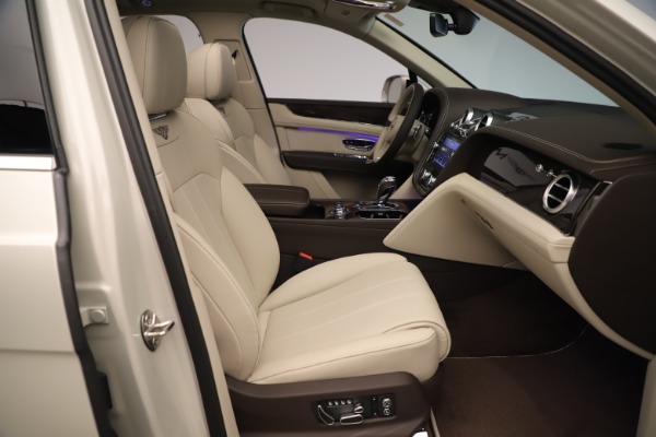 Used 2020 Bentley Bentayga V8 for sale $158,900 at Alfa Romeo of Greenwich in Greenwich CT 06830 28