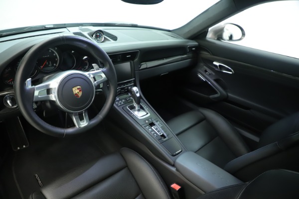 Used 2015 Porsche 911 Turbo S for sale Sold at Alfa Romeo of Greenwich in Greenwich CT 06830 14