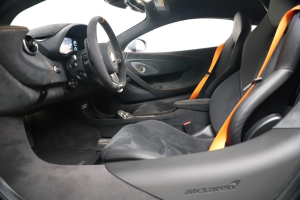 Used 2019 McLaren 600LT for sale Sold at Alfa Romeo of Greenwich in Greenwich CT 06830 19