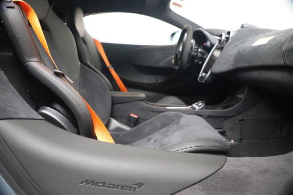 Used 2019 McLaren 600LT for sale Sold at Alfa Romeo of Greenwich in Greenwich CT 06830 23