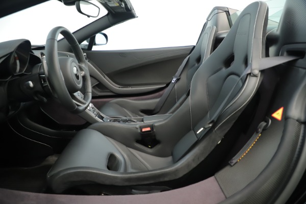 Used 2016 McLaren 675LT Convertible for sale Sold at Alfa Romeo of Greenwich in Greenwich CT 06830 21
