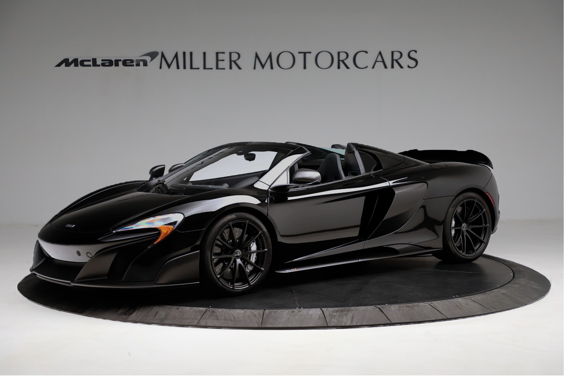 Used 2016 McLaren 675LT Spider for sale Sold at Alfa Romeo of Greenwich in Greenwich CT 06830 1