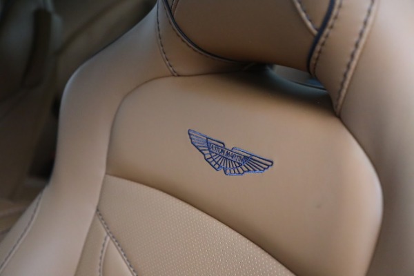 New 2020 Aston Martin DBS Superleggera Coupe for sale $371,006 at Alfa Romeo of Greenwich in Greenwich CT 06830 20
