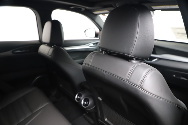 New 2019 Alfa Romeo Stelvio Ti Sport Q4 for sale Sold at Alfa Romeo of Greenwich in Greenwich CT 06830 28