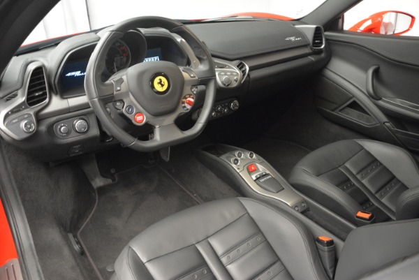 Used 2013 Ferrari 458 Italia for sale Sold at Alfa Romeo of Greenwich in Greenwich CT 06830 13