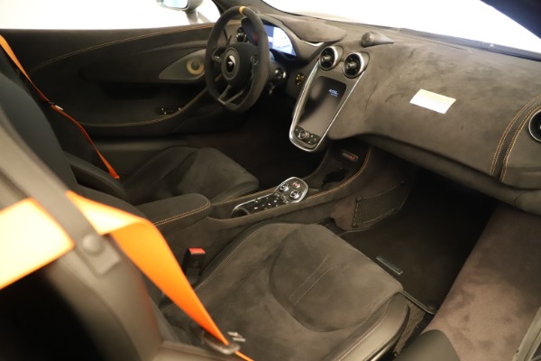 Used 2020 McLaren 600LT Spider for sale Sold at Alfa Romeo of Greenwich in Greenwich CT 06830 25