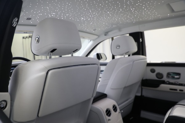 Used 2020 Rolls-Royce Phantom for sale $383,900 at Alfa Romeo of Greenwich in Greenwich CT 06830 18