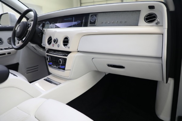 Used 2020 Rolls-Royce Phantom for sale Sold at Alfa Romeo of Greenwich in Greenwich CT 06830 22