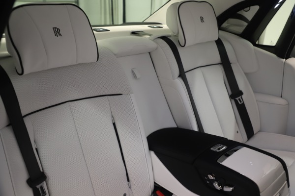 Used 2020 Rolls-Royce Phantom for sale Sold at Alfa Romeo of Greenwich in Greenwich CT 06830 27