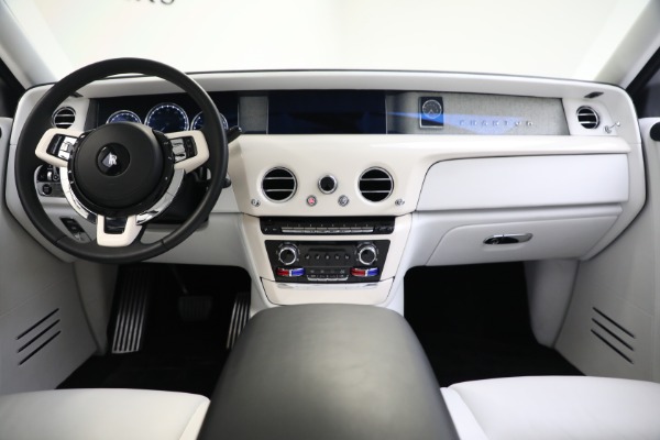 New 2020 Rolls-Royce Phantom for sale $545,200 at Alfa Romeo of Greenwich in Greenwich CT 06830 4